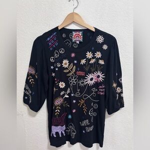 Johnny was soho puff sleeve tee